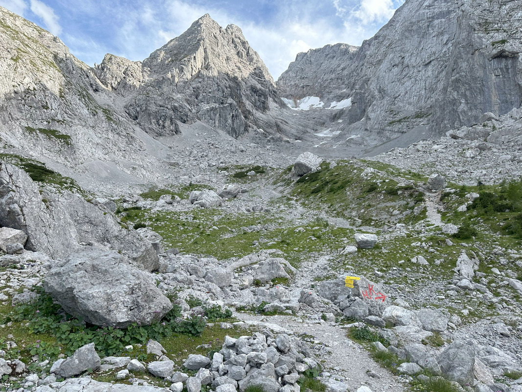 Das Blaueis-Tal liegt in den Berchtesgadener Alpen. Seit Jahrzehnten schrumpft der Blaueis-Gletscher aufgrund steigender Temperaturen. Quelle: Georg Stauch. Copyright: Universität Würzburg