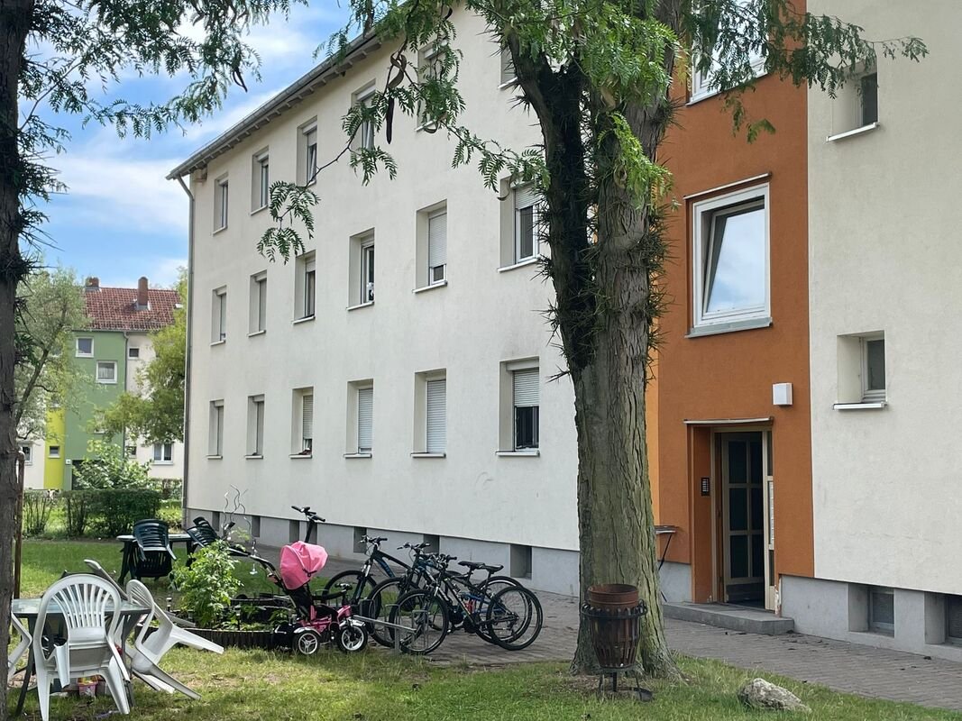 Mehrparteienhaus in einer deutschen Kleinstadt | Quelle: LIfBi / Iris Meyer | Copyright: LIfBi 