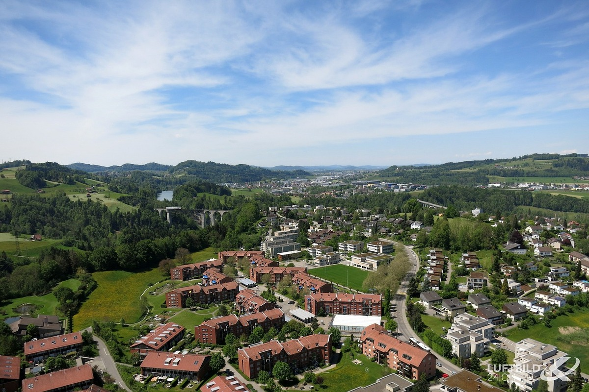 Image by André Rühle from Pixabay