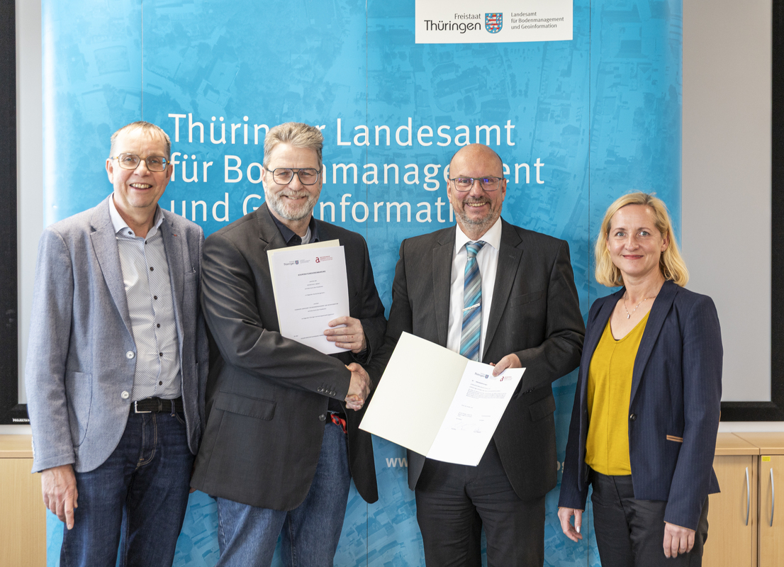 Bild: Teilnehmer nach der Kooperationsvereinbarung