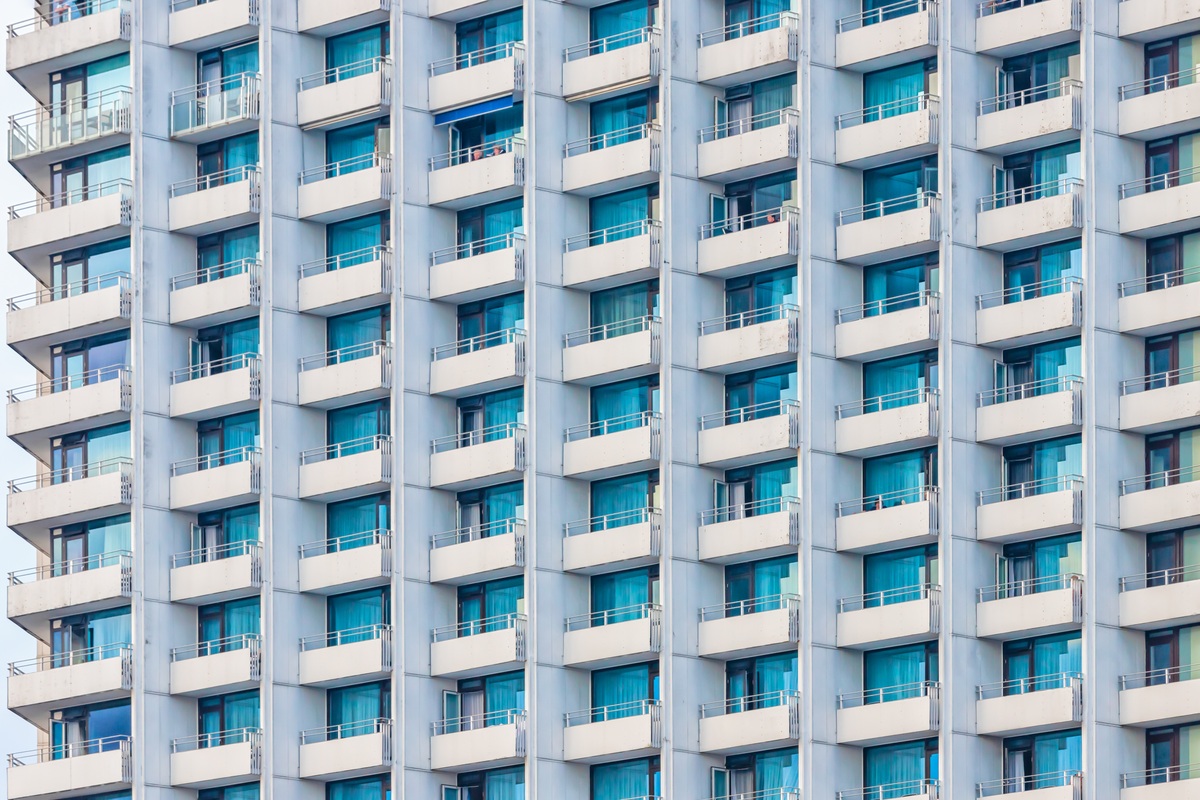 Symbolbild Wohnblock. Image by Tom from Pixabay