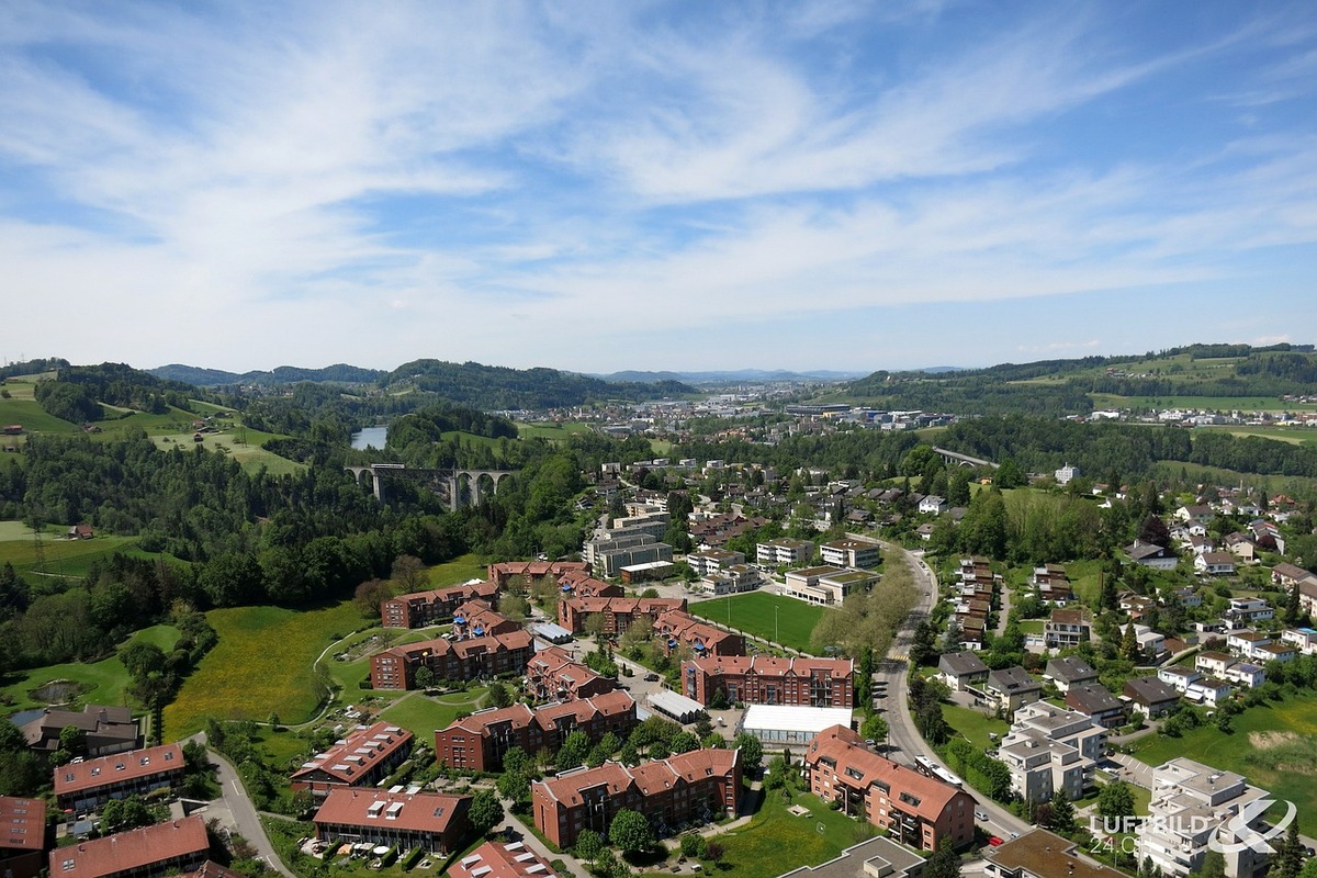 Image by André Rühle from Pixabay