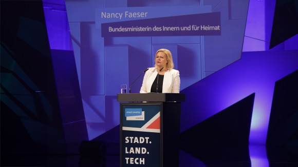 Eröffnung der Smart Country Convention 2023 mit Nancy Faeser, Bundesministerin des Innern und für Heimat. Foto: Messe Berlin