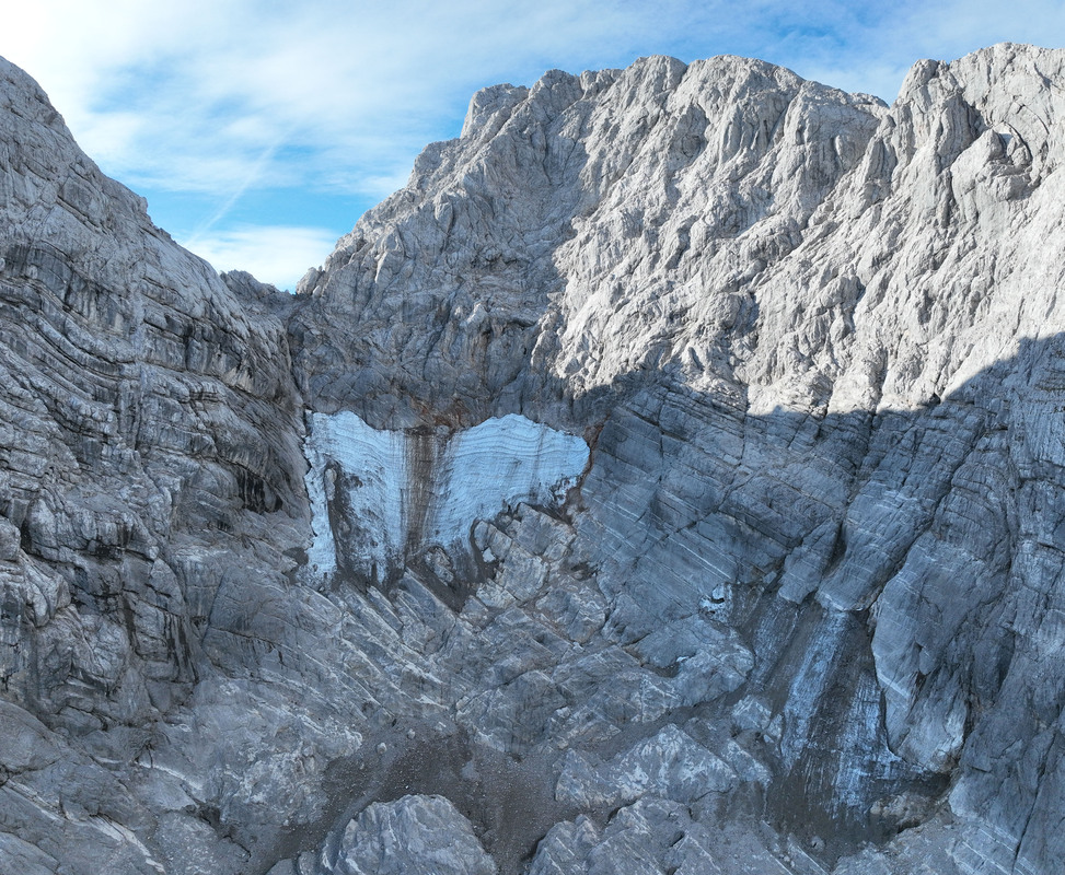 Das Blaueis bei Berchtesgaden: Der kleinste Gletscher Deutschlands verlor zwischen 2023 und 2025 über 44 Prozent seiner Fläche | Quelle: Wilfried Hagg